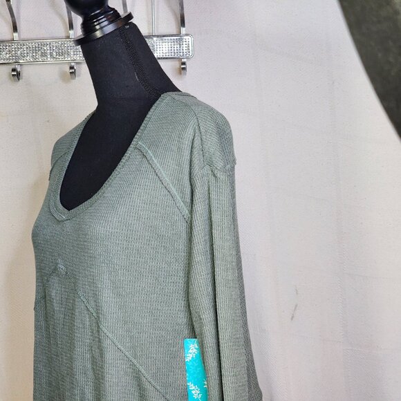 Fringe Studios Green Cotton Poly LS Deep Side Slit High Low Waffle Knit Top Sz M - Picture 8 of 16
